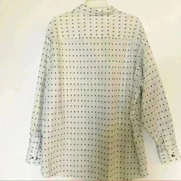 Axcess by a Claiborne Co. Button Down Shirt. - Picture 2 of 5